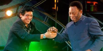 Maradona y Pelé, en 2005.