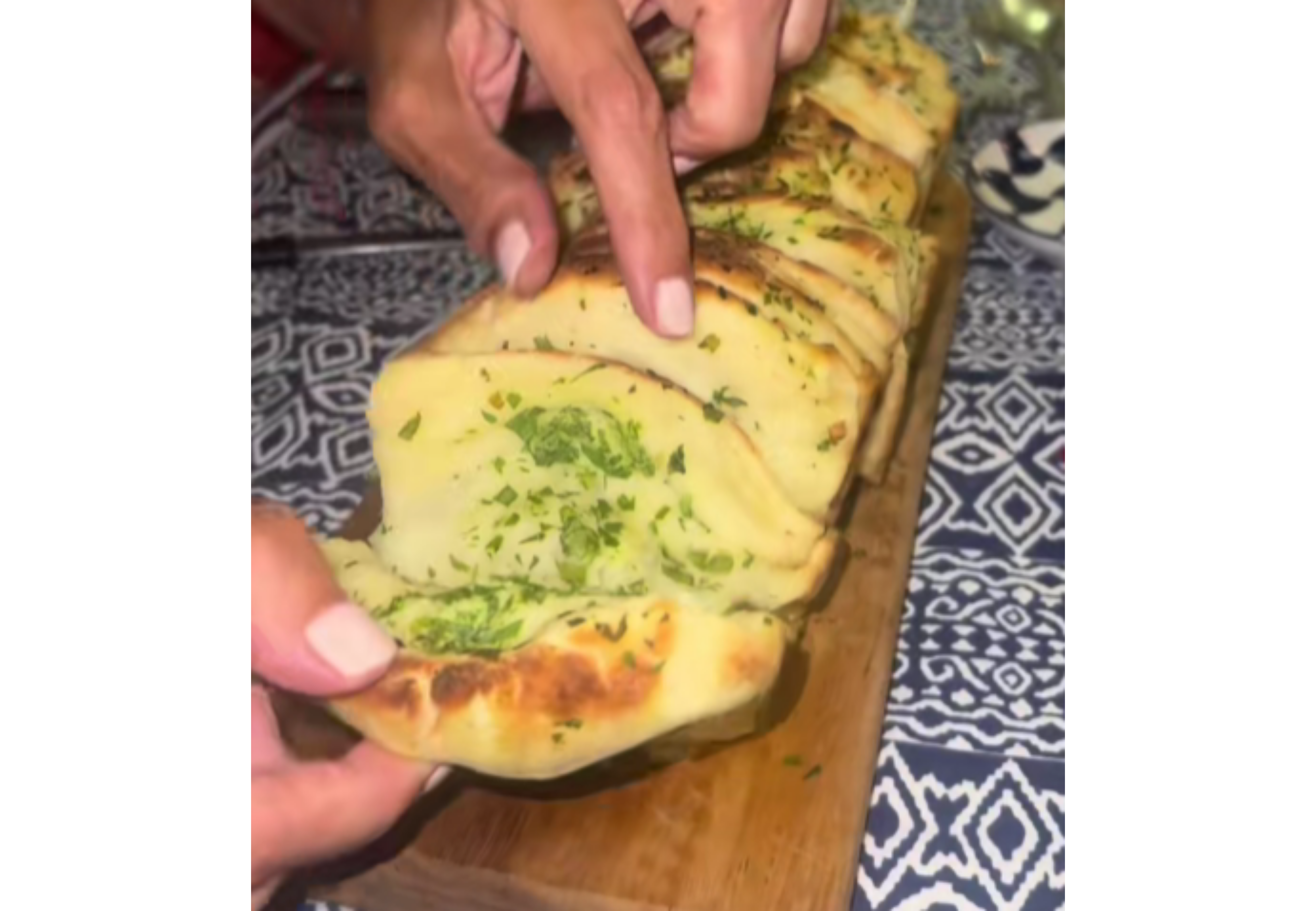 Así queda el pan de ajo.