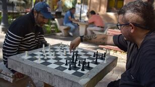 Mobiliario urbano para ajedrez  (Facundo Luque / La Voz)