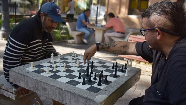 Mobiliario urbano para ajedrez  (Facundo Luque / La Voz)