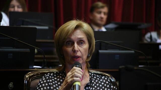 La esposa y ex presidente provisional del Senado dijo que fue una operaciòn politica contra el ex gobernador tucumano