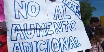 Reclamo de los estudiantes de la Universidad Maza.