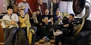 Banda mendocina Brassass.
