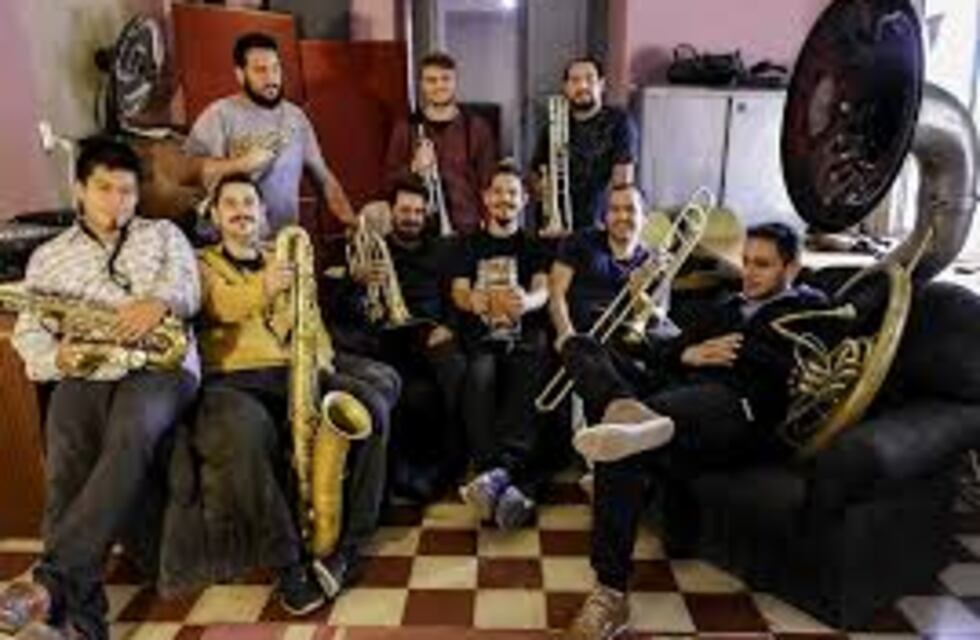 Brassass y Qüassi tocarán en el Teatro Plaza