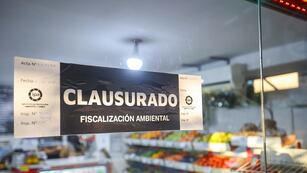La Municipalidad clausuró cinco comercios en Córdoba.