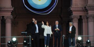 Cristina Kirchner 
Lula Da Silva
Pepe Mujica
Alberto Fernandez Plaza de mayo día de la democracia FOTO CLARIN