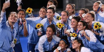 Las Leonas, con Clara Barberi, ganaron la medalla plateada.