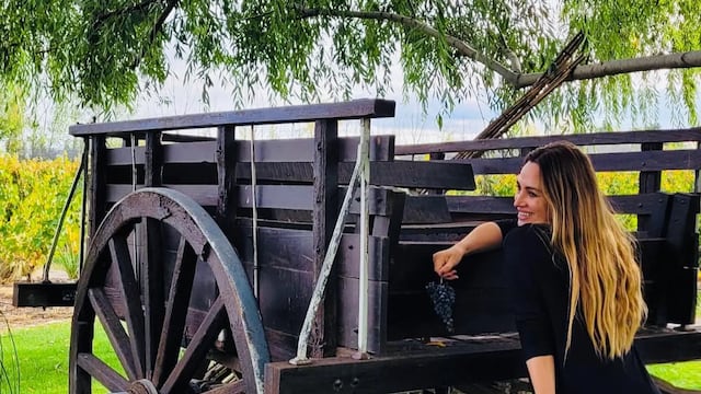 Belén Francese y Fabián Lencinas junto a su hijo Vitto en Mendoza.