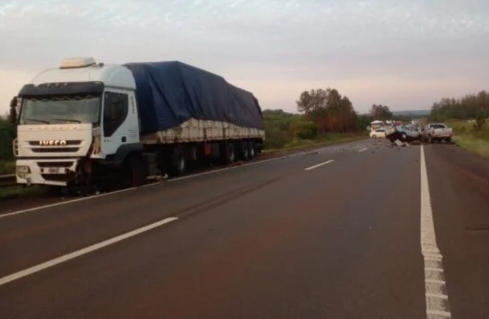 Accidente fatal en San José: automovilista perdió la vida tras impactar de frente con un camión