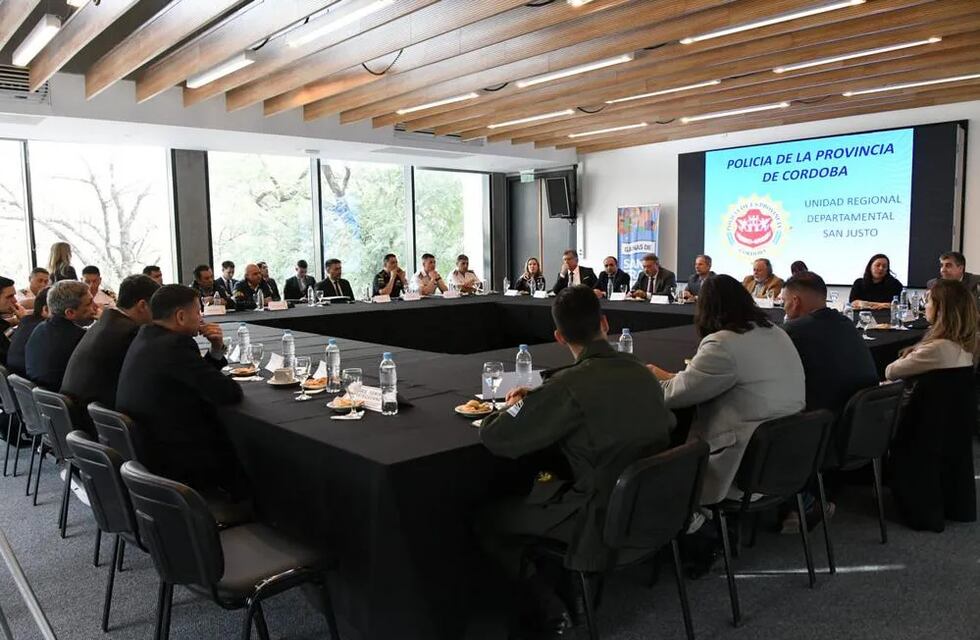 El Fiscal Regional de Rafaela participó del Consejo de Seguridad Interprovincial en San Francisco