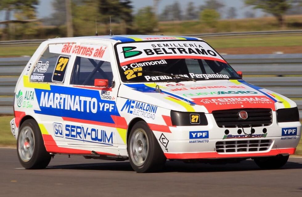 Pablo Cismondi corrió en Paraná la tercera fecha de la temporada del Car Show Santafesino