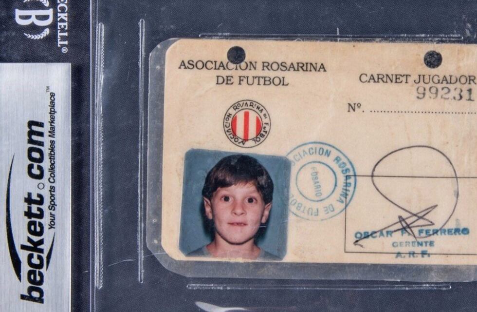 Un carnet de Lionel Messi cuando jugaba en Newell’s será subastado en octubre