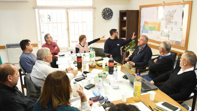 Cespal y Municipio se reunieron por el tema cloacas en Arroyito