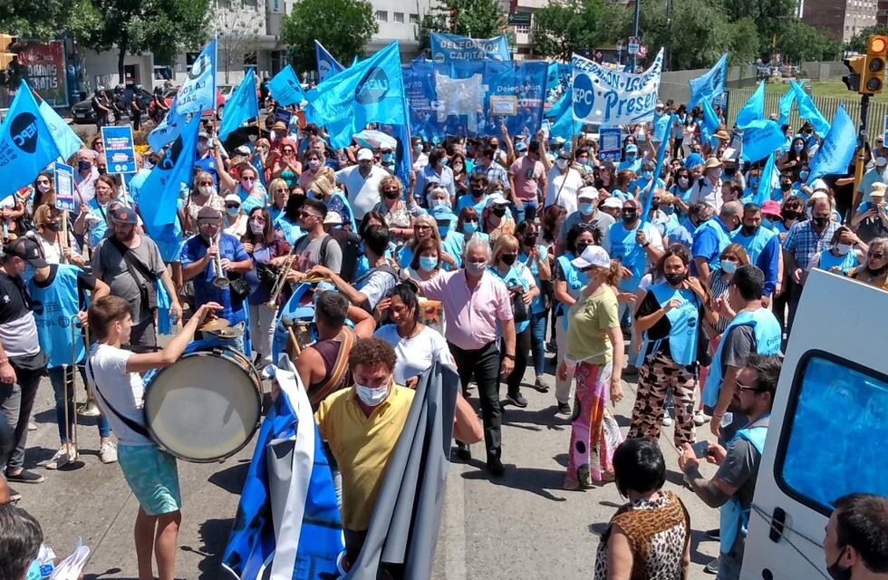 Docentes cordobeses anunciaron un nuevo plan de lucha tras la “insuficiente” propuesta salarial del Gobierno