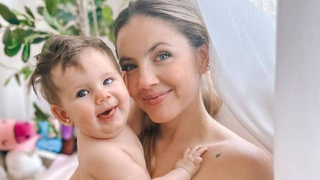 Ari se mostró feliz de estar en el agua.