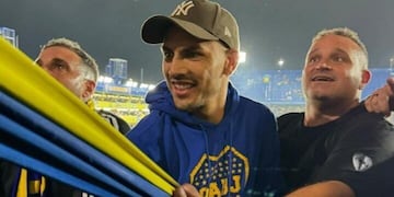 Hace algunos meses, Leandro Paredes fue fotografiado alentando a Boca contra Nacional de Potosí en la Copa Sudamericana.