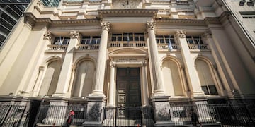 Este lunes, el Banco Central de la República Argentina debió vender 180 millones de dólares para mantener el tipo de cambio.