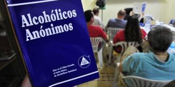 La primera reunión de Alcohólicos Anónimos tuvo sede en El Soberbio.