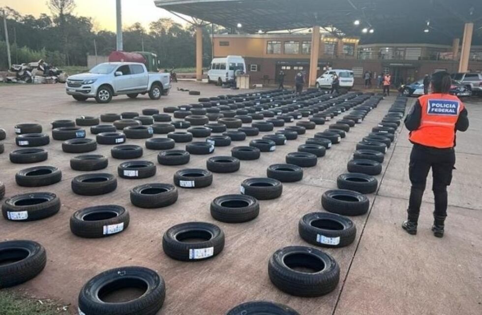 Frustran el envío de neumáticos sin aval aduanero en Eldorado