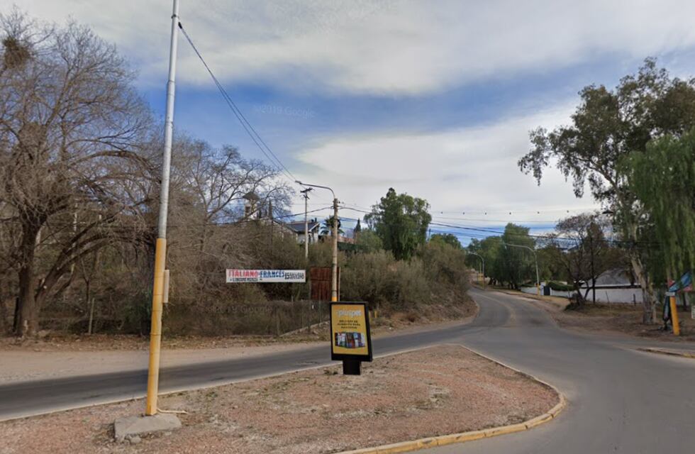 Asaltaron a un hombre de 70 años en su casa de Chacras y se llevaron tres armas, joyas de oro y $50.000