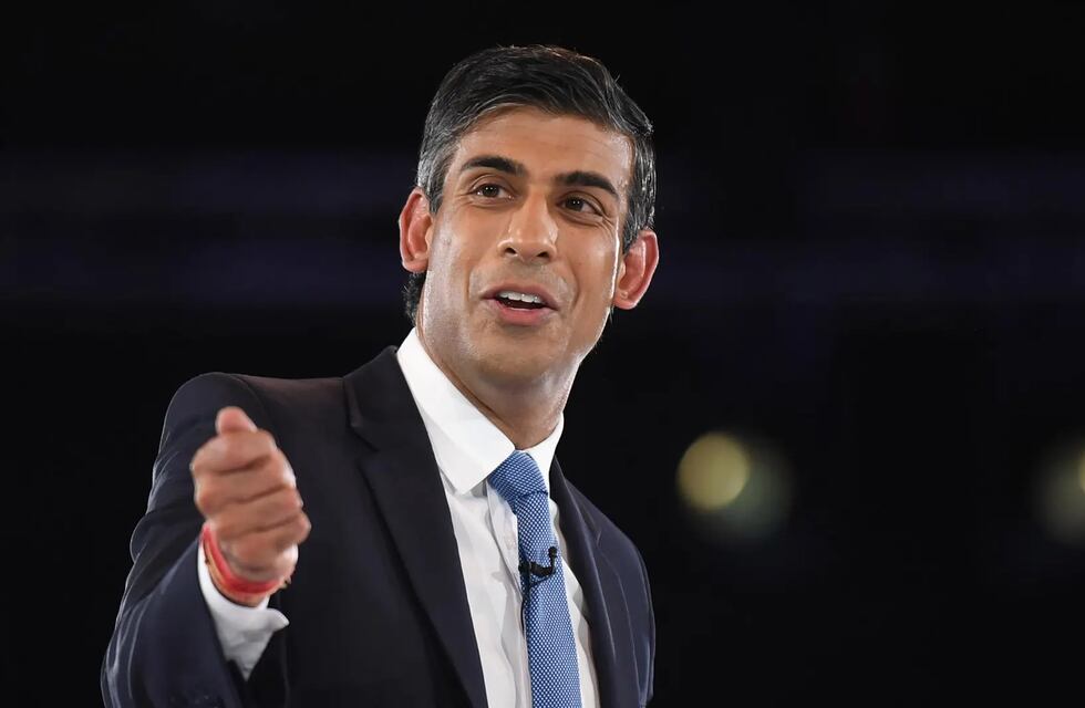 Quién es Rishi Sunak, nuevo primer ministro británico y primero de una minoría étnica