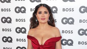 Salma Hayek se muestra radiante a sus 57 años