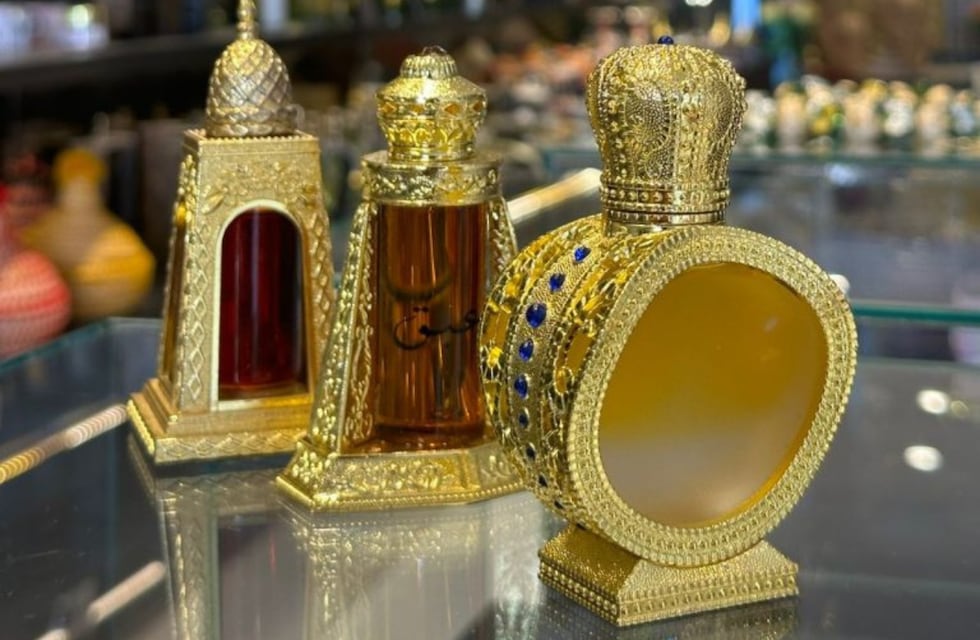 Amaderados y florales: estos son los 3 perfumes árabes para hombre, ideales para regalar en San Valentín
