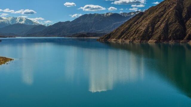 Las tierras del perilago de Potrerillos, de la costa Sur son fiscales, el proyecto las quiere dar por concesión por 50 años. Gentileza Los Andes