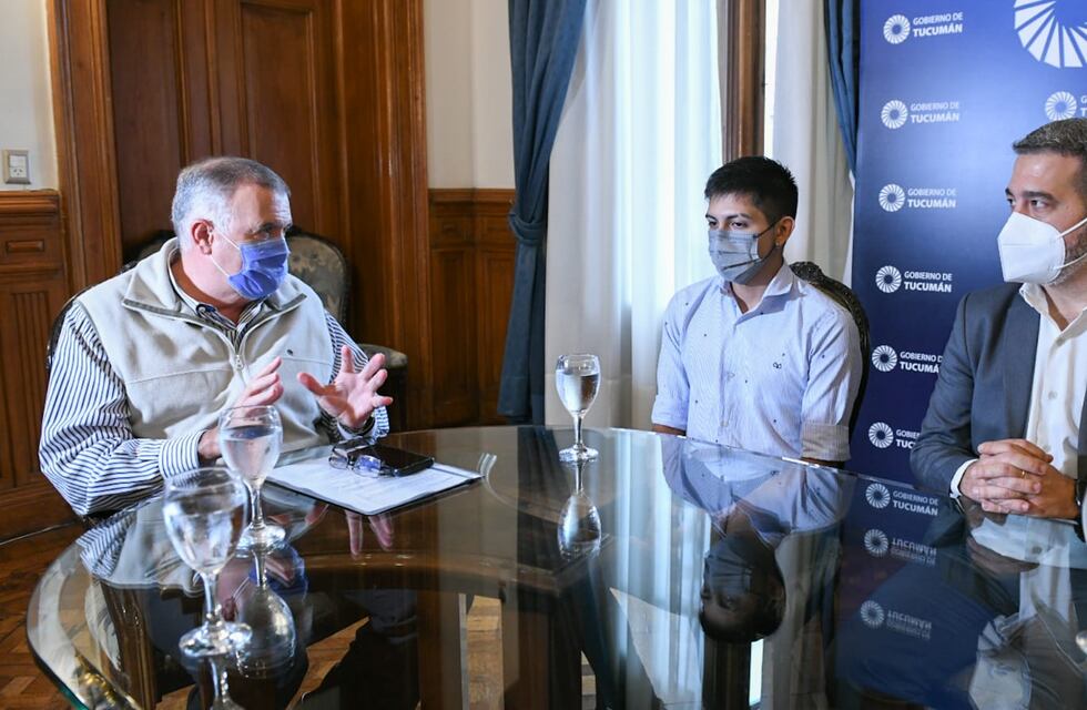 Jaldo recibió a un bailarín tucumano que ganó una beca para una escuela de danza clásica en Nueva York
