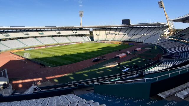 Al Estadio Kempes se puede llegar en el transporte urbano de Córdoba.