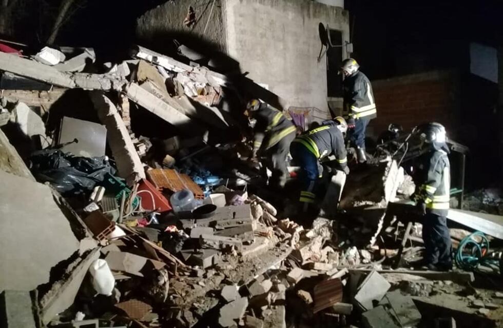 Lomas de Zamora: se derrumbó una casa y dos mujeres murieron
