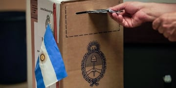 Posible multa en las Elecciones legislativas del domingo 26 de octubre en Argentina. (Archivo)