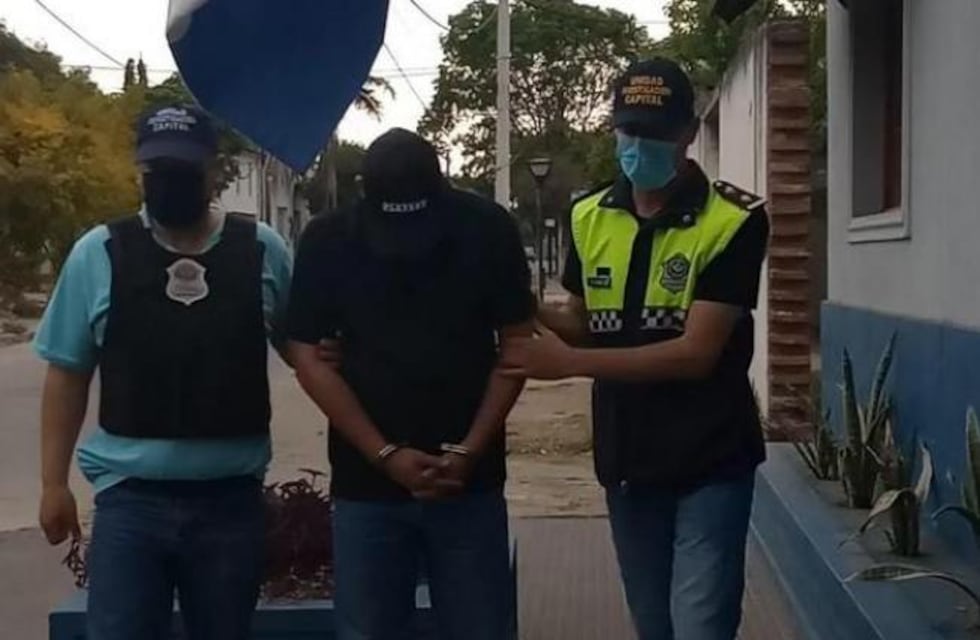 Uno de los principales sospechosos del crimen del hincha de San Martín se entregó y quedó detenido