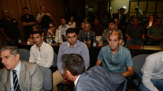 Los policías Gabriel Alejandro Issasi (41), Fabián Andrés López (48) y Juan José Nieva (37), autores del crimen de Lucas González.