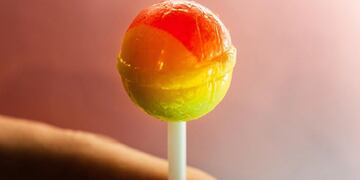 Un nene de 11 años se ahogó y murió cuando se le rompió el palito del chupetín y se tragó el caramelo. Foto: Imagen ilustrativa/Web.