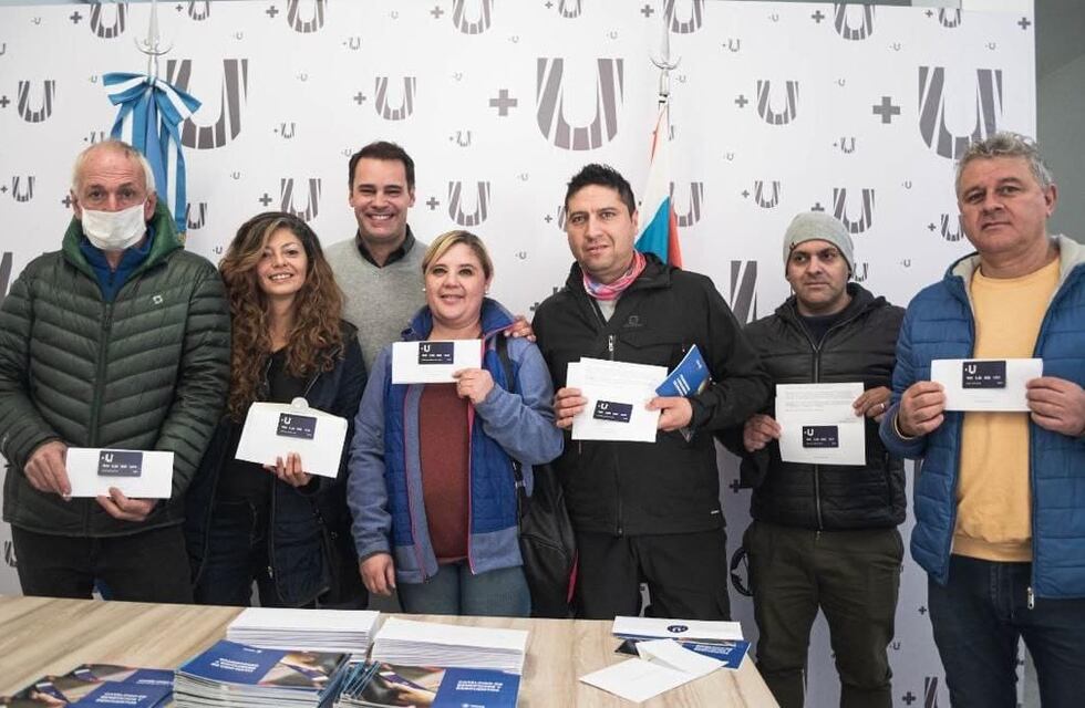 Se entregaron Tarjetas +U a personal de Defensa Civil Provincial
