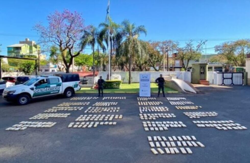 Posadas: abandonan millonario cargamento de marihuana