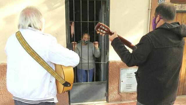 Músicos mendocinos formaron parte del homenaje a la escritora mendocina Rosa Pereyra.