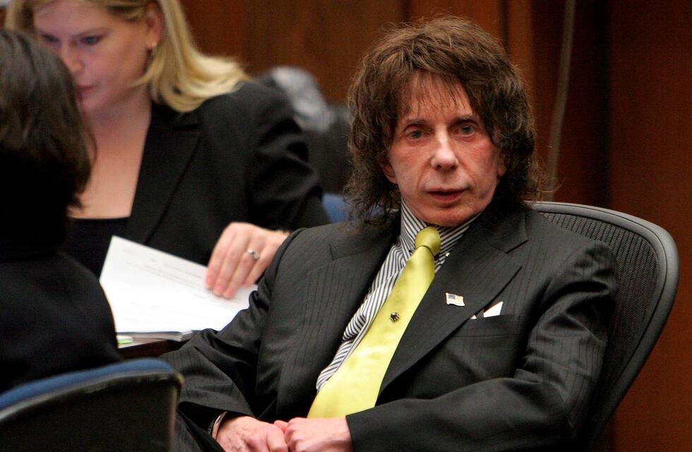 A los 81 años murió por coronavirus Phil Spector, el creador del “muro de sonido”