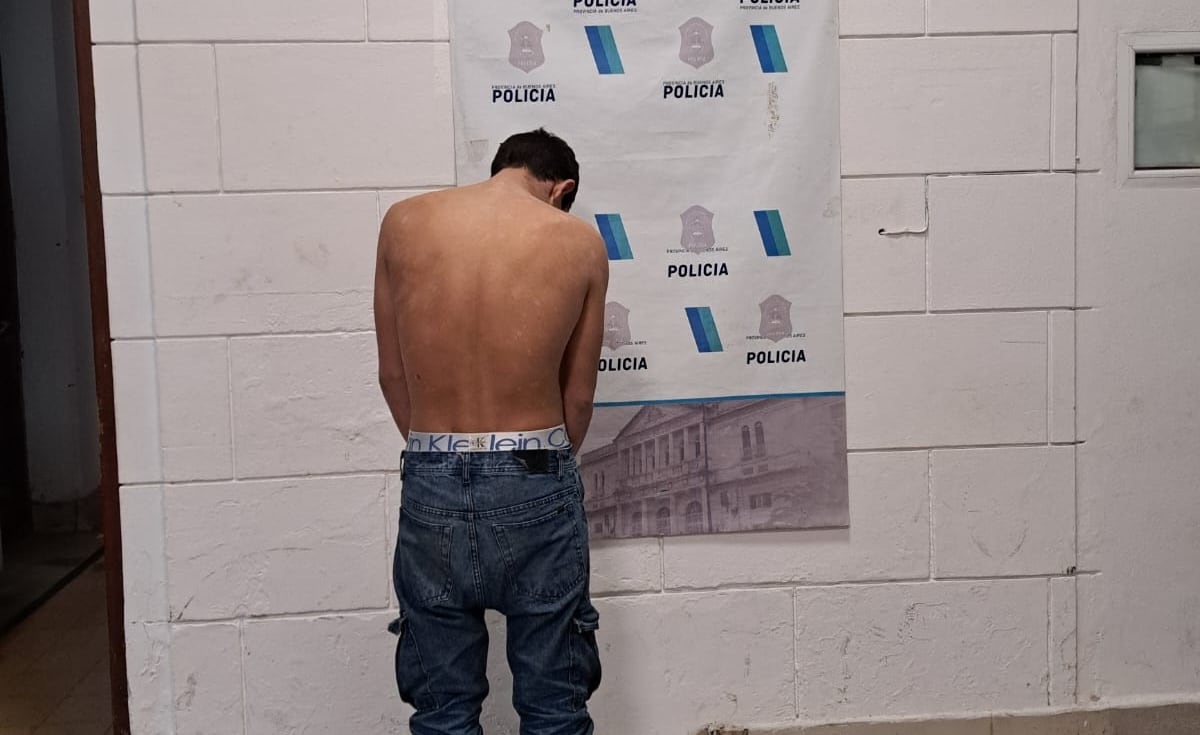Tres Arroyos: golpeó a su hermano menor de edad y amenazó de muerte a su madre