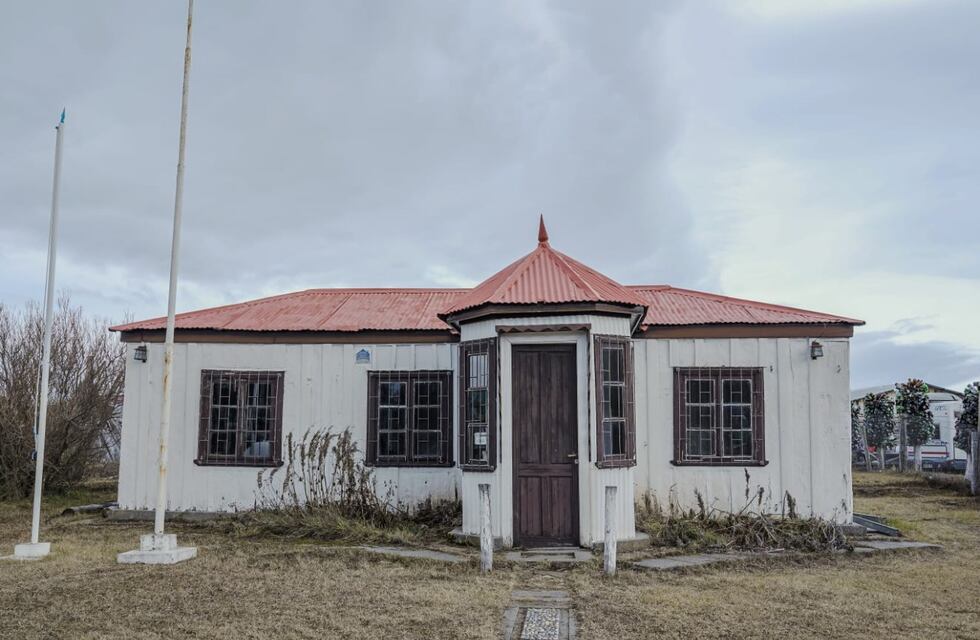 Trabajan en la restauración y preservación del museo de Tolhuin
