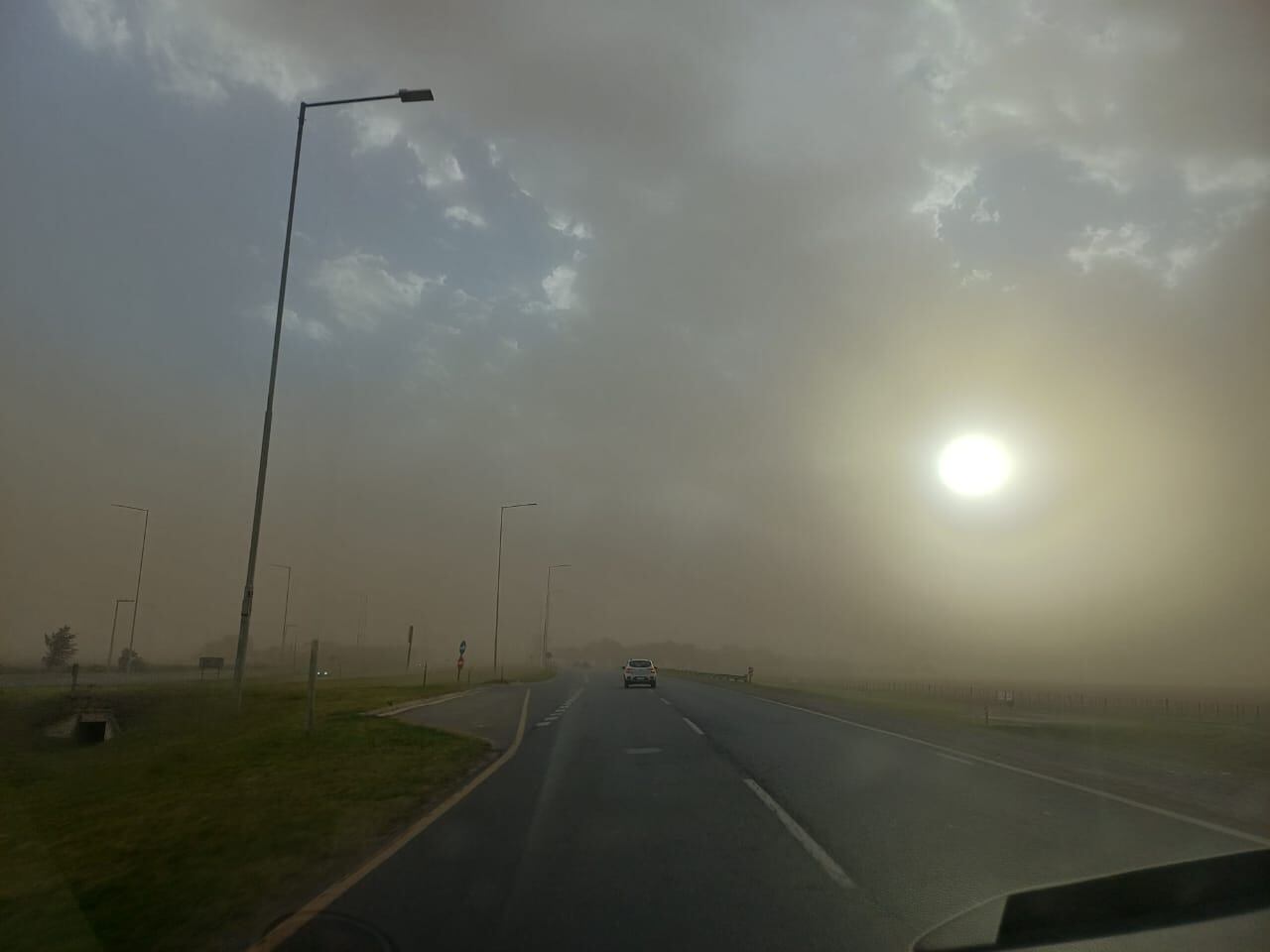 Terrible viento del sudeste. Visibilidad muy limitada en el sur de la ciudad (Gentileza)