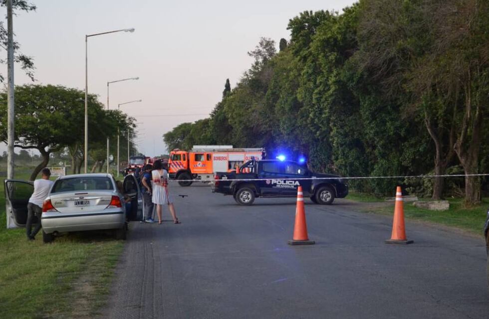 Mueren dos jóvenes en un terrible siniestro vial en Oliveros
