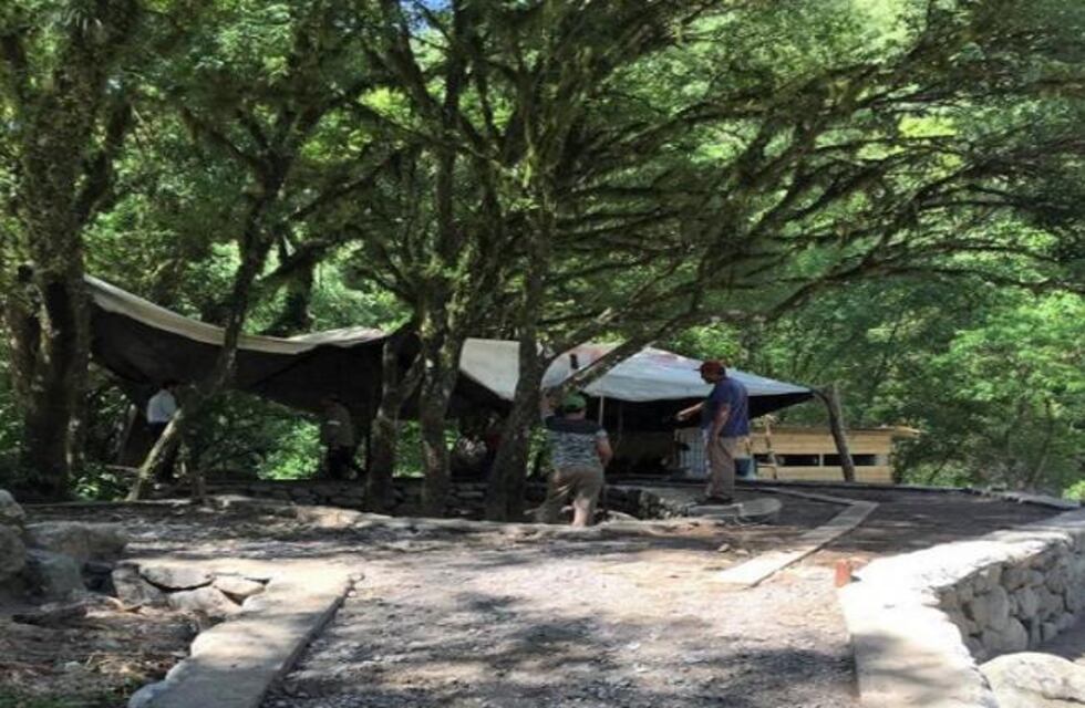 Siguen los trabajos de construcción de un mirador en la Reserva Los Sosa