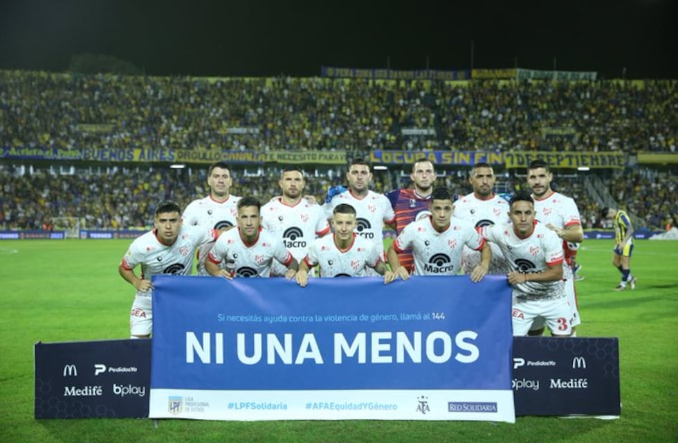 Instituto fue goleado por Rosario Central, y cayó a descenso directo en la tabla de los promedios