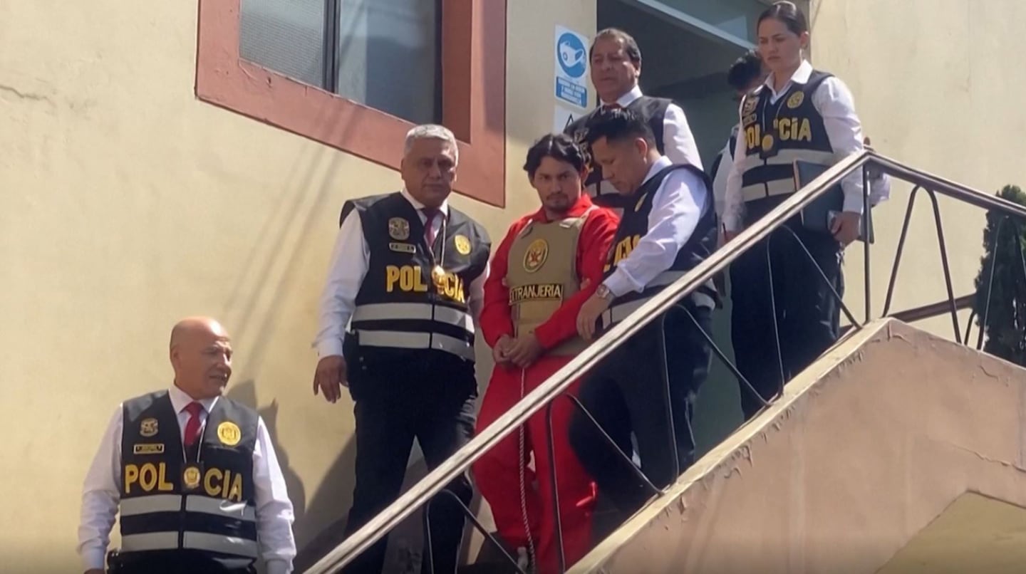 En medio de un importante operativo, Matías Ozorio fue trasladado a la Argentina. (Captura)