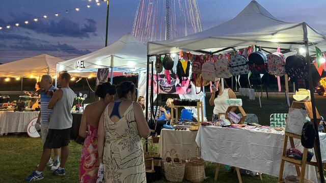 Feria de Pueblo Belgrano