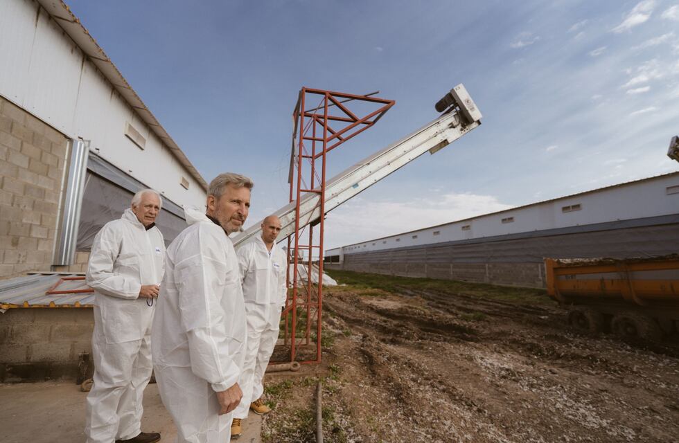 El gobernador Frigerio recorrió una obra de electrificación en Gualeguay