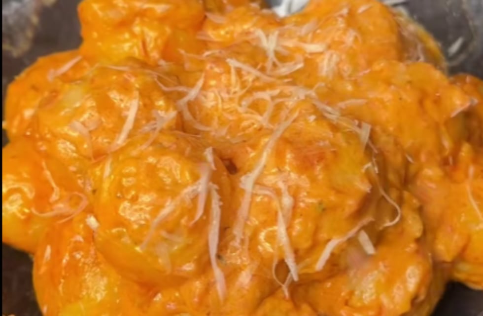 Cómo hacer ñoquis de papa rellenos con queso: la receta ideal para sorprender este 29