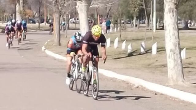 Matías Pollio se quedó con la victoria en la competencia central realizada en el Parque de Mayo.